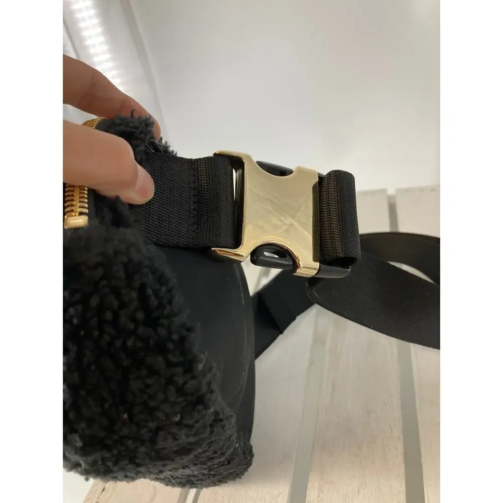 LULULEMON BLACK SHERPA GOLD METAL HARDWARE BELTBAG